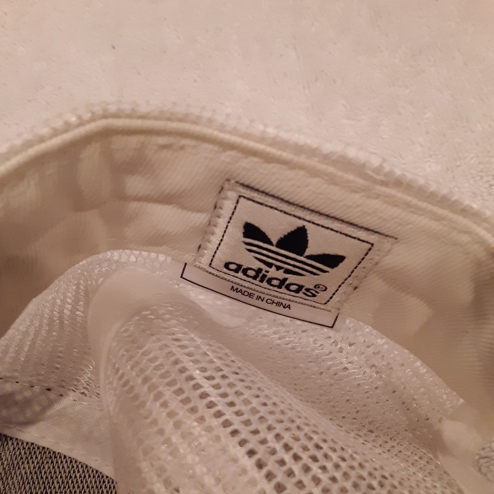 ADIDAS hat - Picture 7 of 9